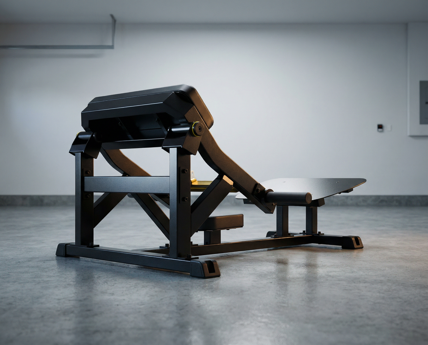 IRONAX XC-HIP THRUST