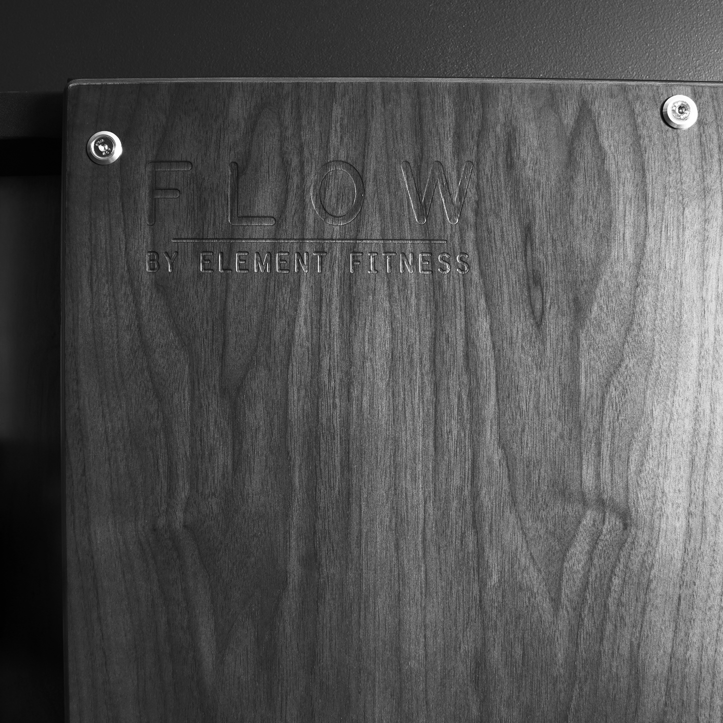 Flow 6 Black - Wall Mounted Functional Trainer