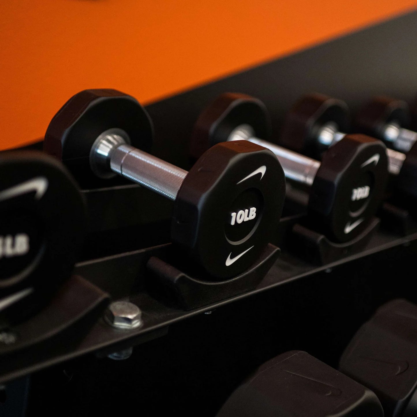 Ensemble d'haltères professionnels en uréthane Nike Strength par incréments de 7,5 à 27,5 LB