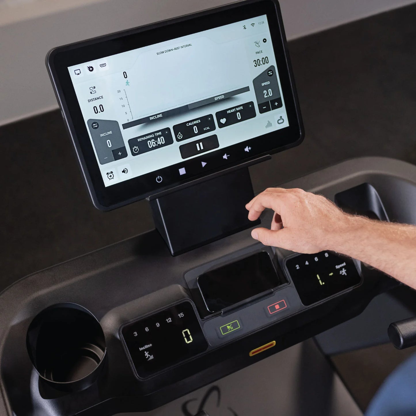 Série Inspire - Tapis de course T7S avec écran tactile de 15,6 po