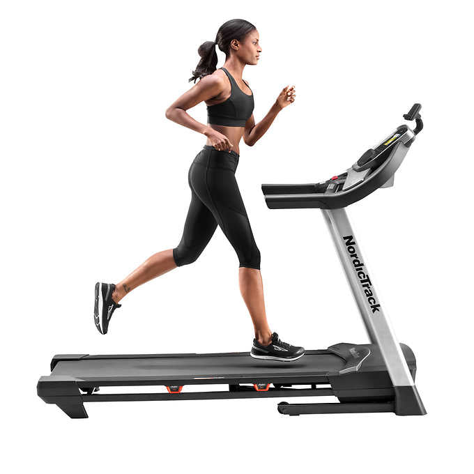 C1070 2025 pro treadmill